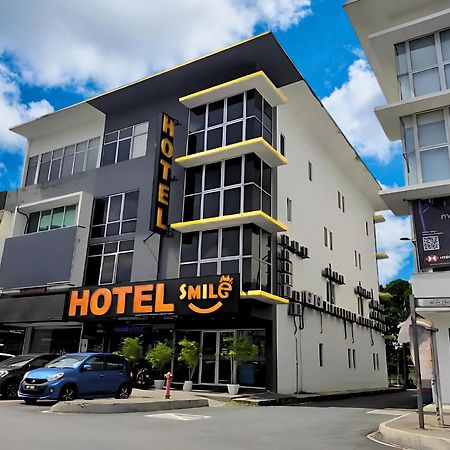 Smile Hotel C180 Cheras Selatan Extérieur photo