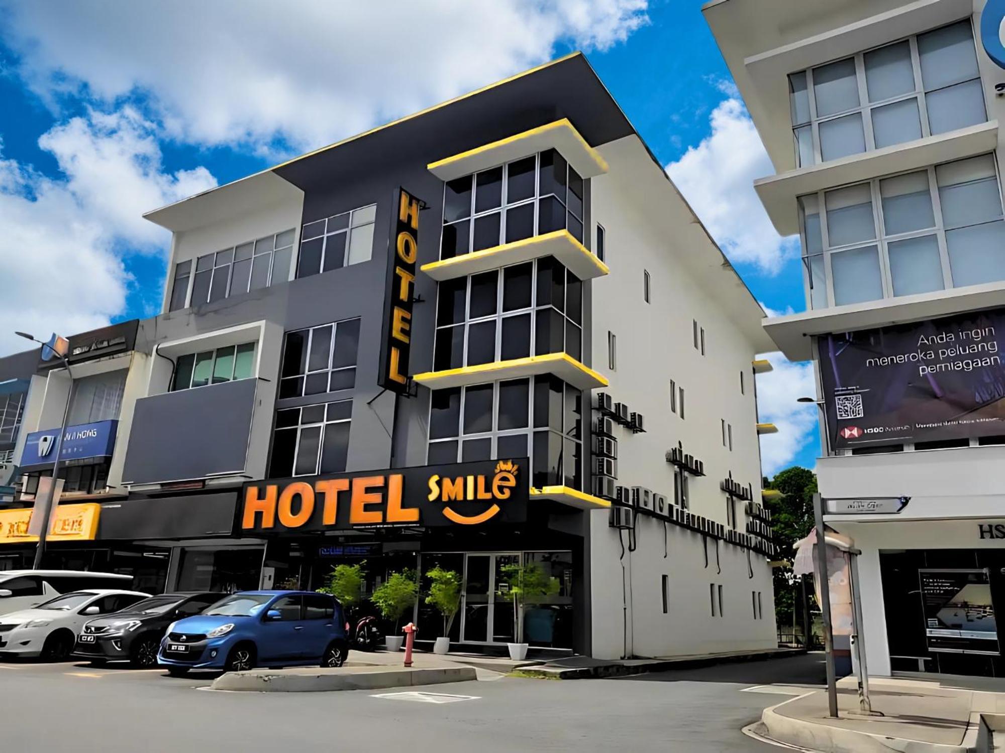 Smile Hotel C180 Cheras Selatan Extérieur photo