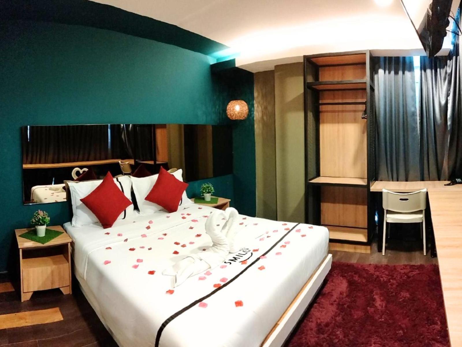 Smile Hotel C180 Cheras Selatan Extérieur photo